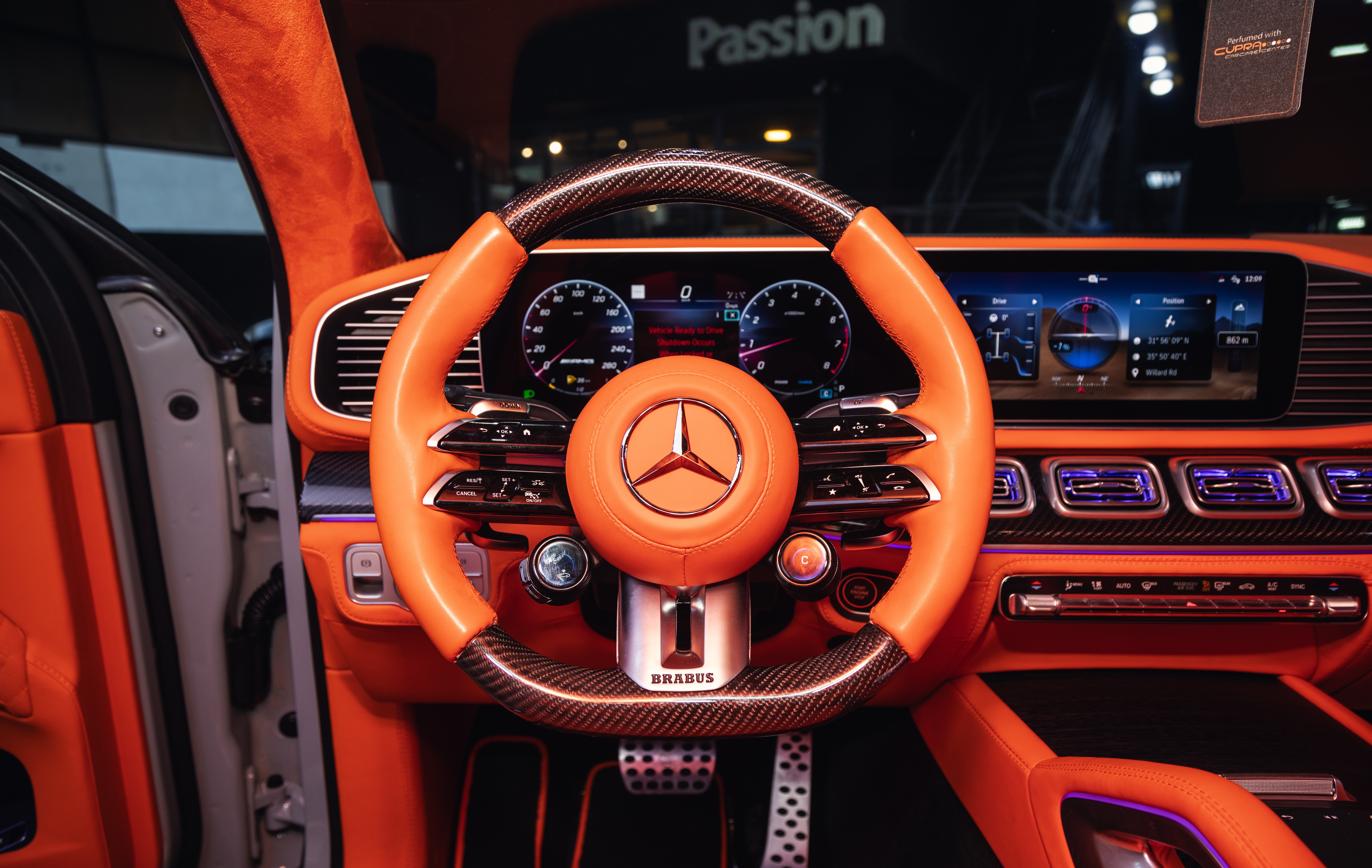 عجلات القيادة